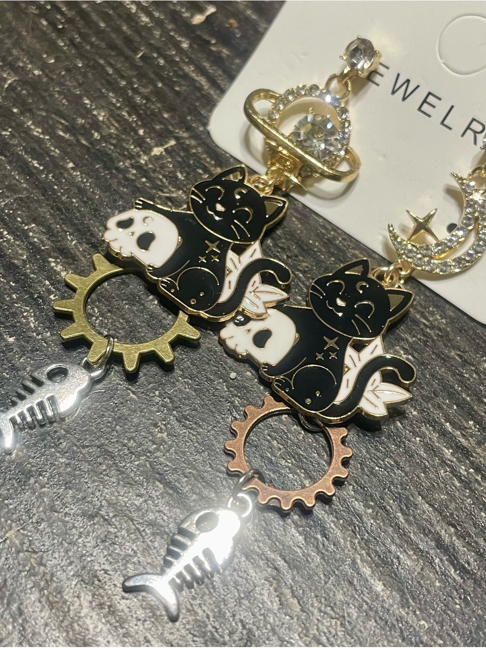 Handcrafted Black & White Luna Cat Skull Steampunk Dangle Earrings - Picture 3 of 6